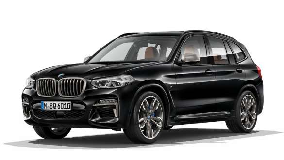 BMW X3 M40i and BMW X3 M40d, three-quarter front view. BMW X3 M40i and BMW X3 M40d in Black Sapphire metallic, exterior, three-quarter front view.