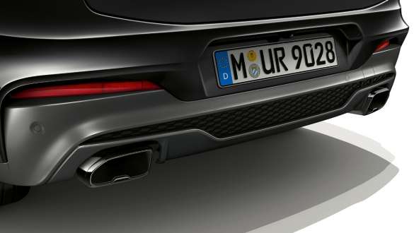 BMW X4 M40i and BMW X4 M40d, exhaust pipes in Black Chrome. BMW X4 M40i and BMW X4 M40d in Black Sapphire metallic, exterior, exhaust pipes in Black Chrome.