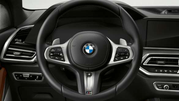 BMW X5 M50i and M50d with Integral Active Steering G05 BMW X5 M50i and M50d with Integral Active Steering G05 2018 SUV cockpit