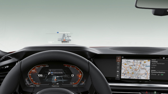 BMW Z4 Roadster cockpit BMW Z4 Roadster with steering wheel, Head-Up Display and Control Display
