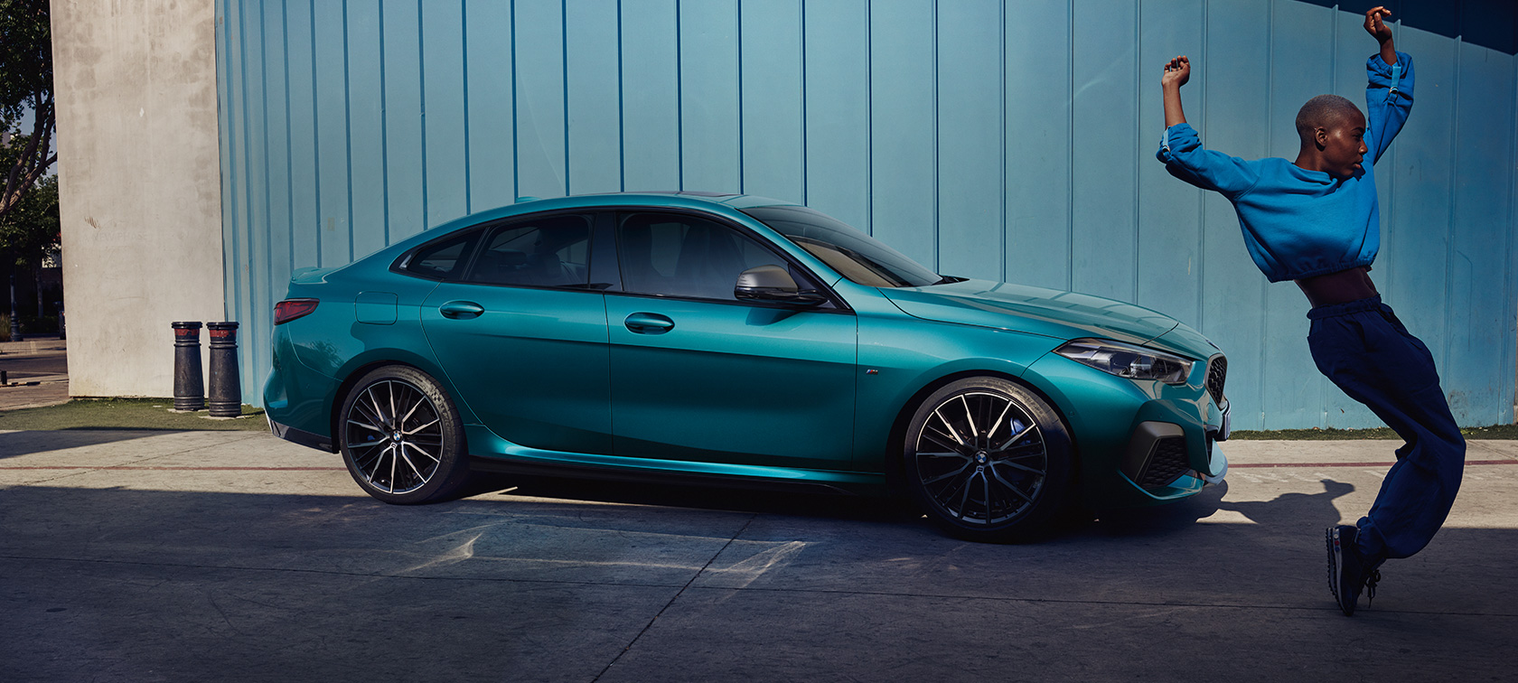 Offers and services for the BMW 2 Series Gran Coupé Offers and services for the BMW 2 Series Gran Coupé Snapper Rocks Blue metallic F44 side view