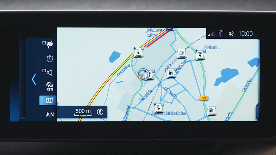 BMW plug-in hybrid navigation system BMW 5 Series Sedan G30 BMW plug-in hybrid navigation system close-up