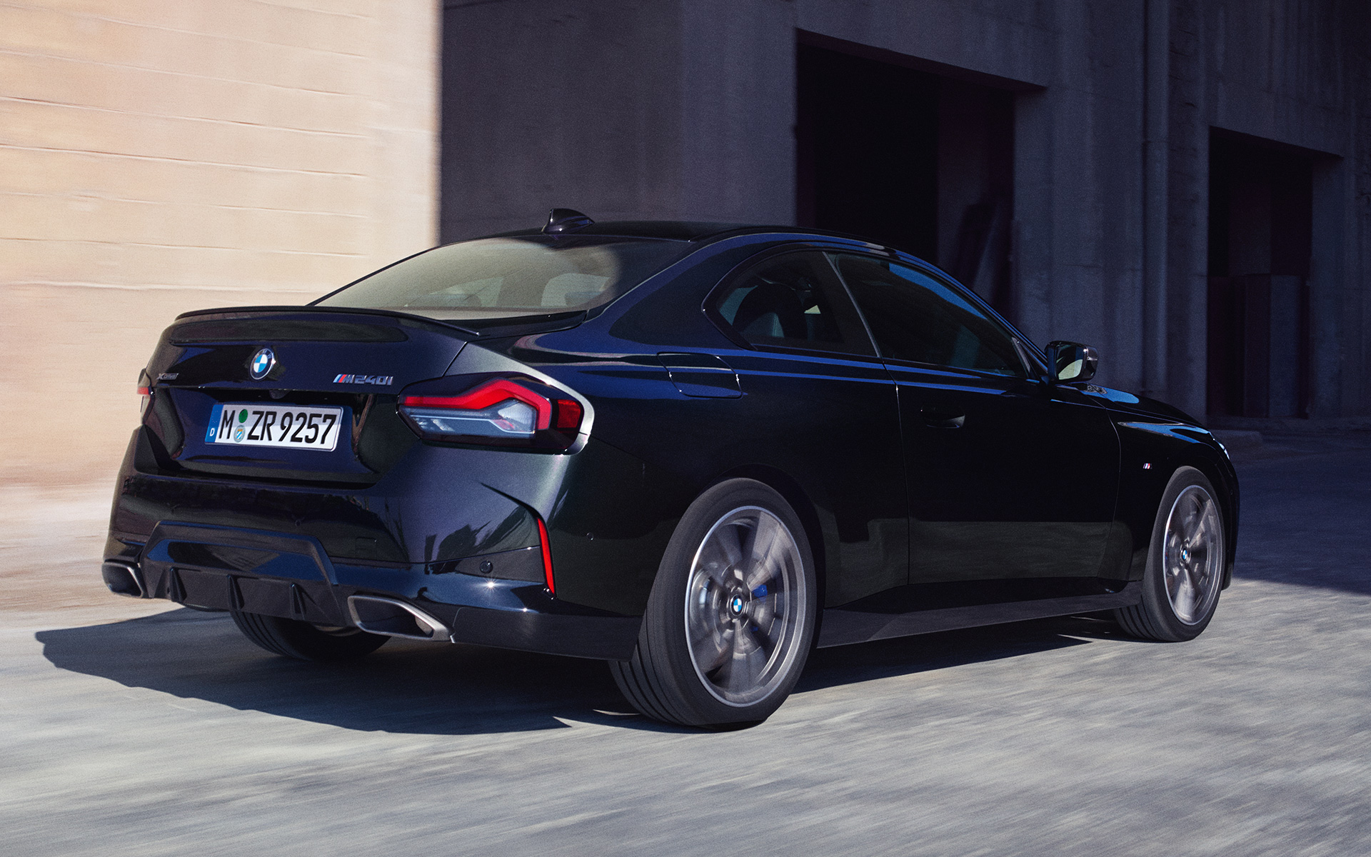 Athletic rear BMW M240i G42 