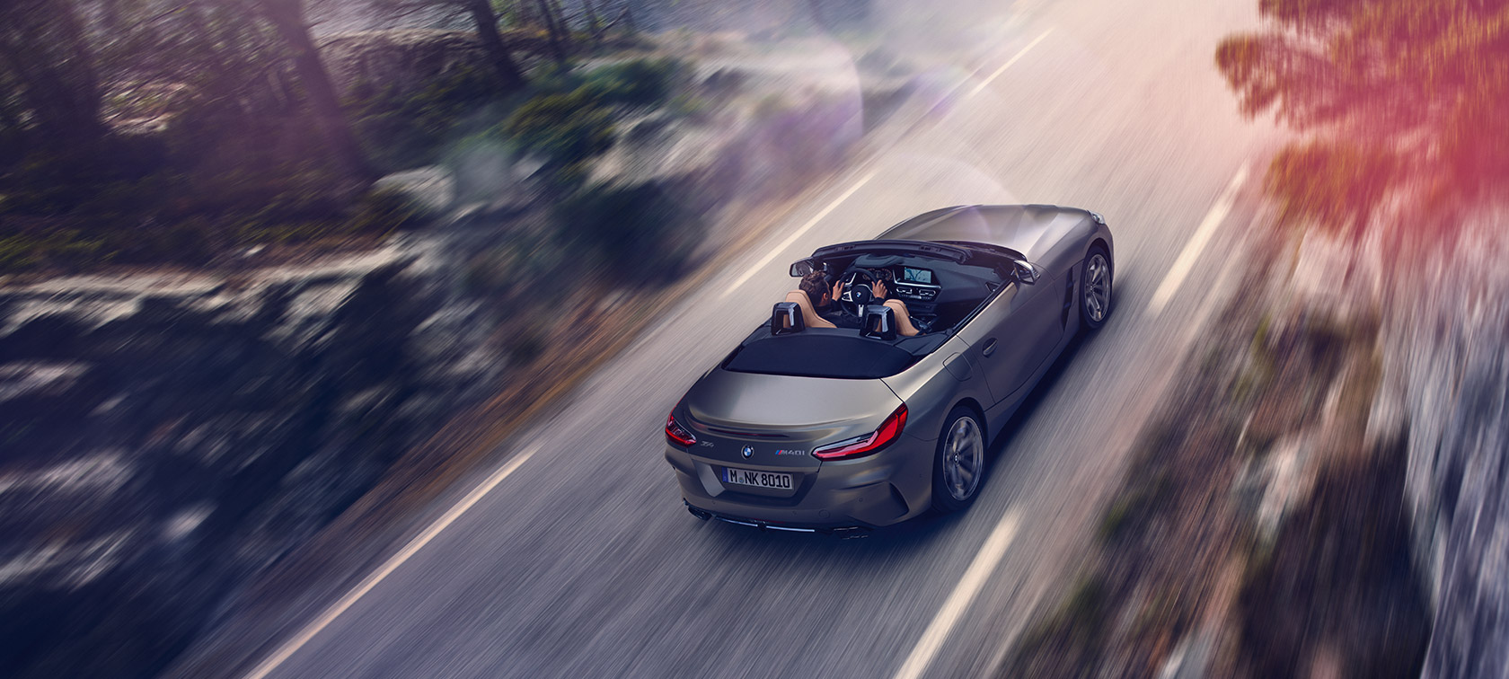 Bird’s eye view of the grey BMW Z4 Roadster Bird’s eye view of the grey BMW Z4 Roadster on the move