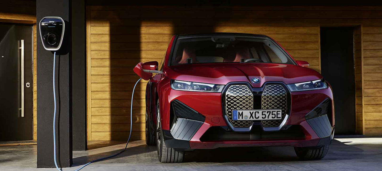 THE iX THE iX