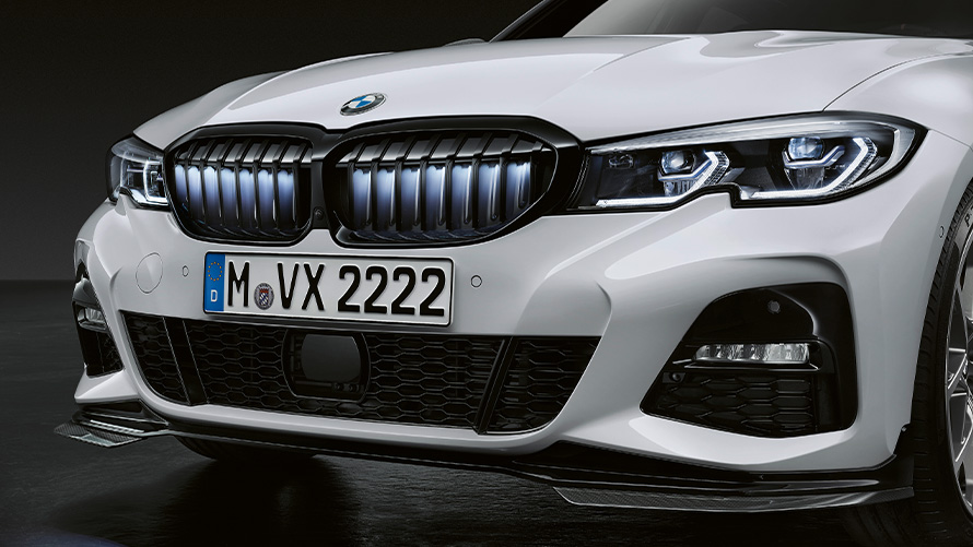 M PERFORMANCE ICONIC GLOW KIDNEY GRILL. M PERFORMANCE ICONIC GLOW KIDNEY GRILL.