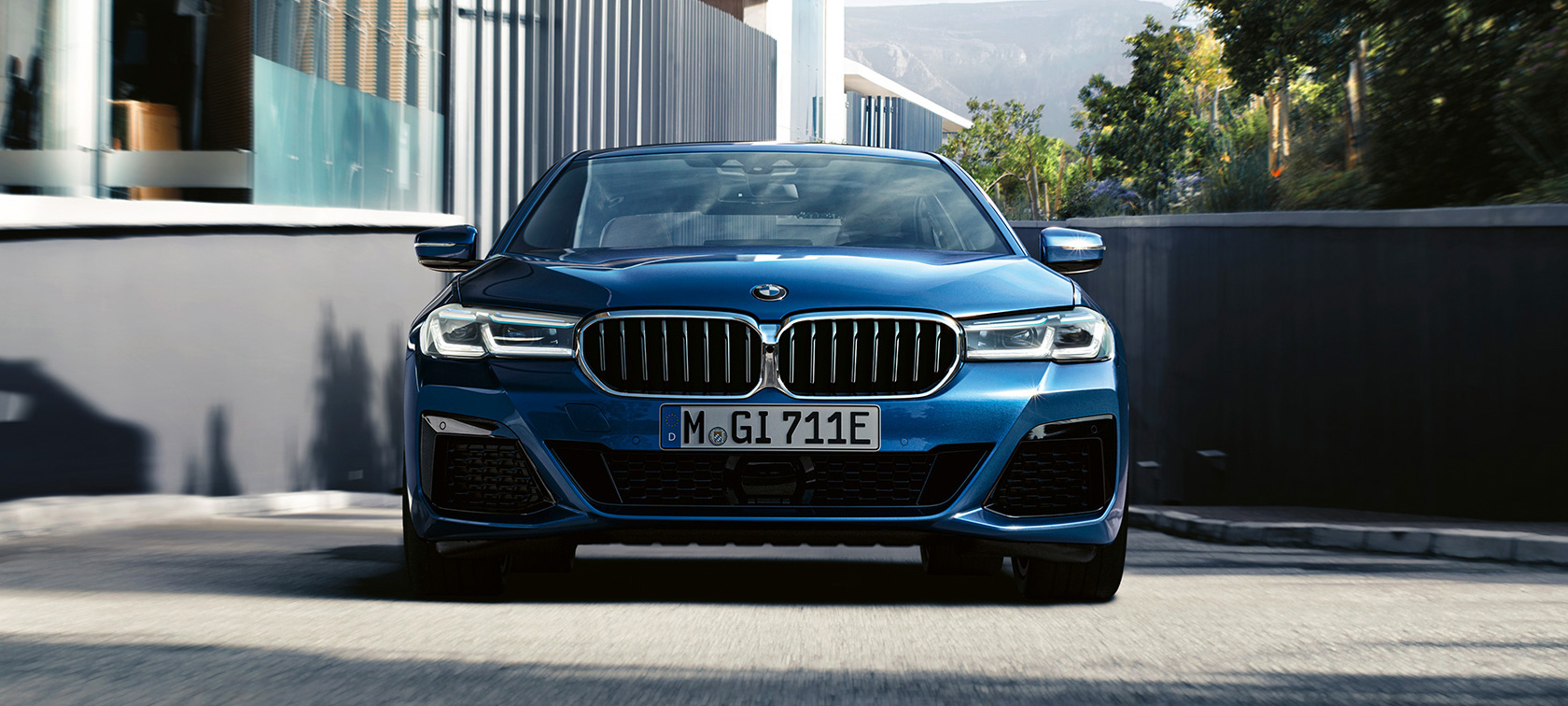 BMW PLUG-IN HYBRID MODELS. BMW PLUG-IN HYBRID MODELS.
