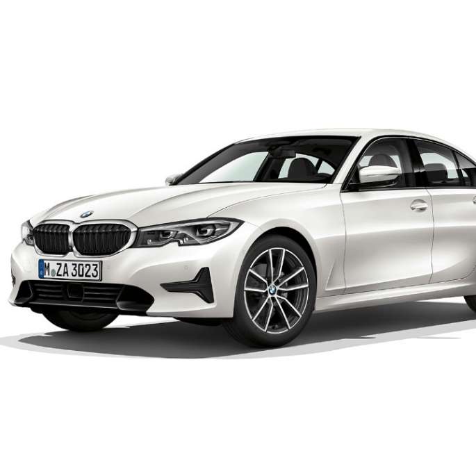 BMW 3 Series Sedan, Model Sport Line. Side still shot of BMW 3 Series Sedan as Model Sport Line.